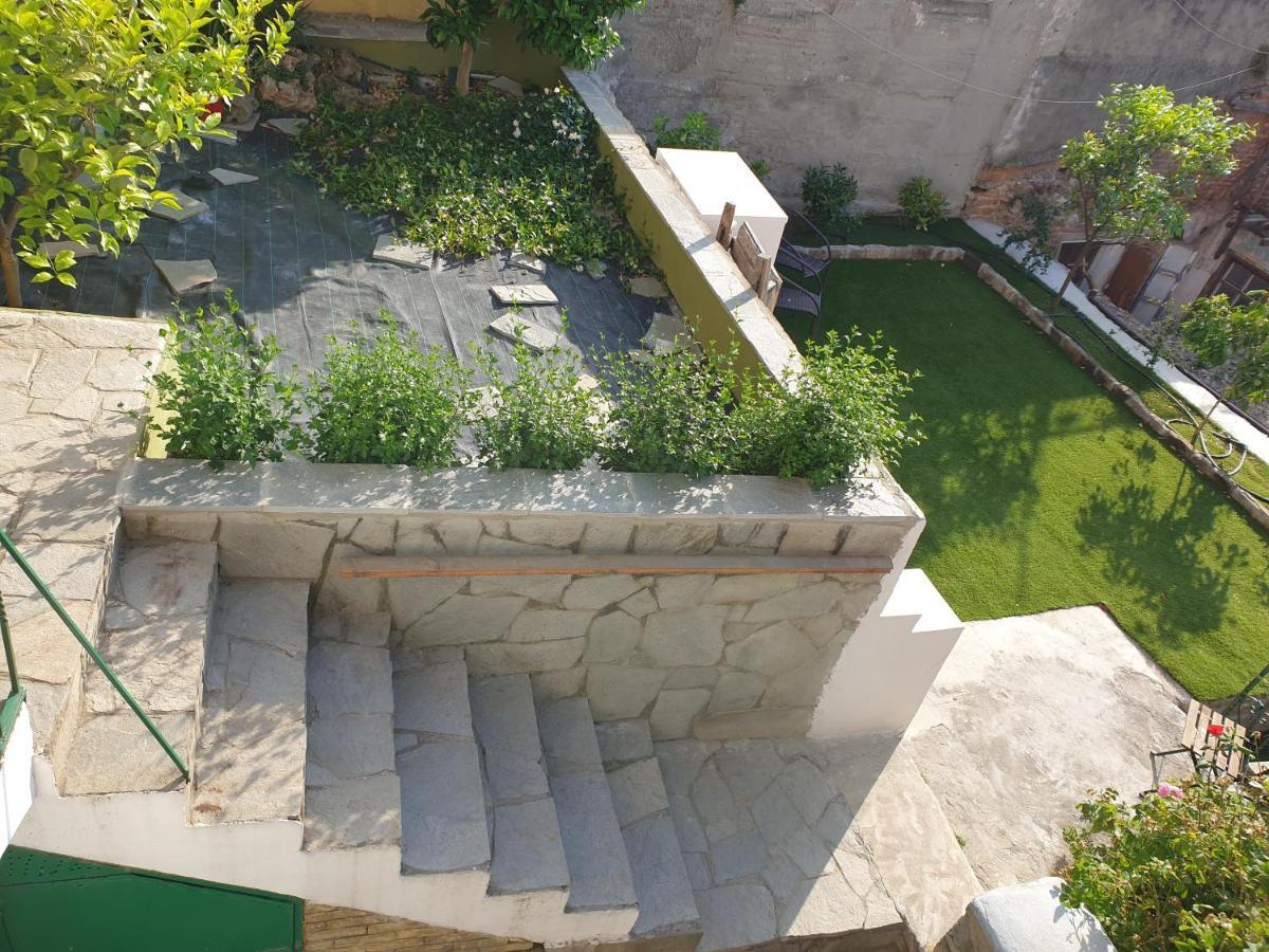 Mini Room In Old Town Kavala Exterior photo